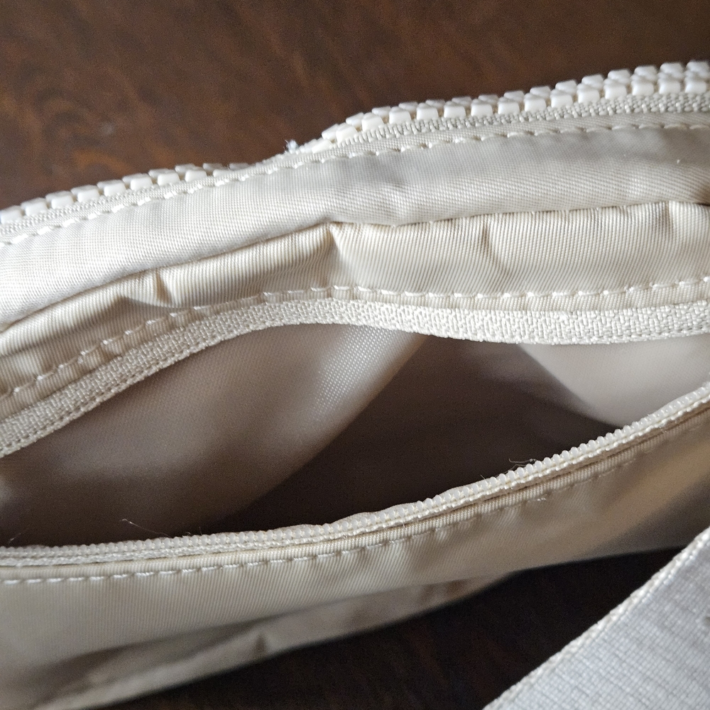Cream Crossbody Bag - Picture 9 of 11